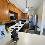 Charming 2Br 2B In Elkins Park, Parking, Pool